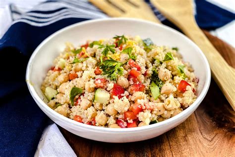 Quinoa Salad Recipe: Simple and Easy - 31 Daily