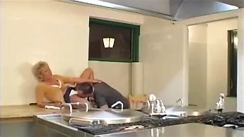 Free Mature Kitchen Porn Videos XHamster