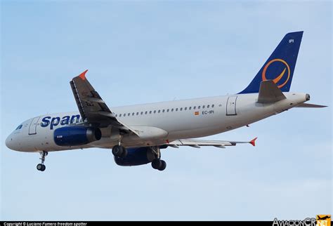 EC IPI Spanair Airbus A320 232 AviacionCR Net