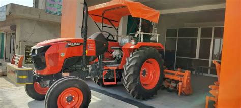 Cylinder Kubota Mu Tractor Wd Hp At Rs Piece In