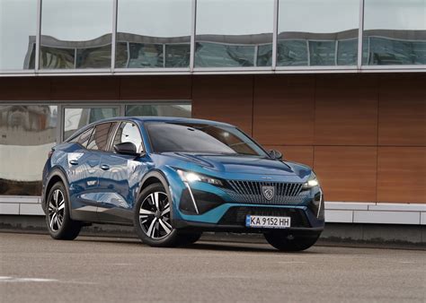 Близький космос: відлітаємо на новому Peugeot 408 - Korrespondent.net