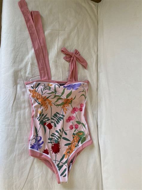 Badeanzug Badekleid Wende Bikini Wie Zara Dutti Beldona S M Acheter Sur Ricardo
