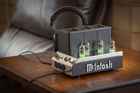 McIntosh анонсировала ламповый усилитель для наушников MHA200 • Stereo.ru