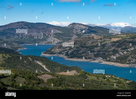 Lac De Serre Poncon French Alps Sept Lake Serre Pon On Is A