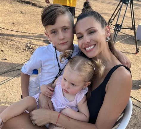 Pampita mostró una foto del radical cambio de look de su hijo Benicio