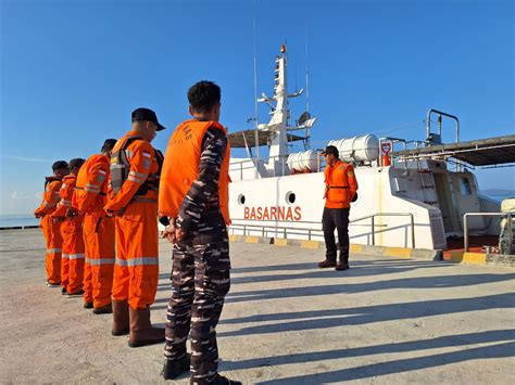 Tim Sar Gabungan Bentuk Dua Tim Cari Abk Korban Tabrakan Kapal Di