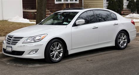 2010 Hyundai Genesis Sedan 3 8 4dr Rear Wheel Drive Sedan 6 Spd