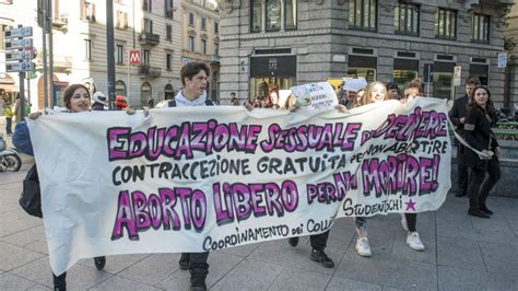 La Bufala Della Lega Sui Bambini Invitati A Masturbarsi Dall