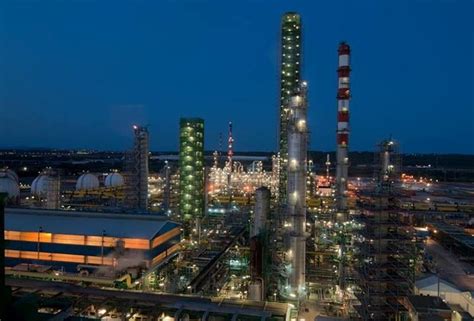 Dow Tarragona plant at night... - Dow Chemical Office Photo | Glassdoor