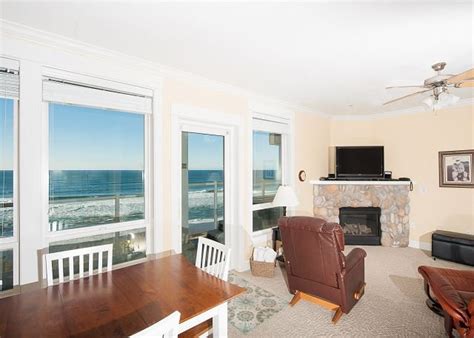 Dancing Dolphins 2nd Floor Oceanfront Condo Private Hot Tub Indoor