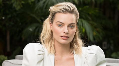 Blonde Blue Eyes American Celebrity Actress Margot Robbie HD