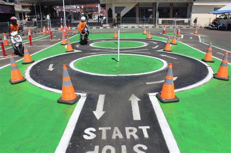 Program Unggulan Inovasi Smart Driving Test Satlantas Polresta Sidoarjo