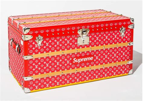 Louis Vuitton X Supreme Malle Courrier Trunk Louis Vuitton Trunk