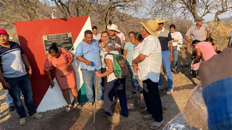 Gobierno municipal de Nocupétaro entrega sistema de agua potable a la