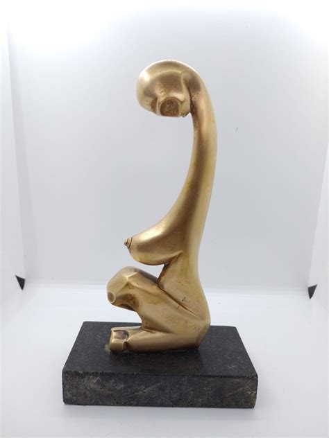 Escultura Antiga Em Bronze Maciço Figura Feminina Elo7