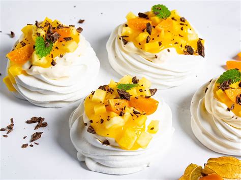 Mini Pavlova Med Eksotisk Frukt Oppskrift Meny No