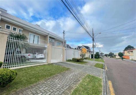 Casas à venda na Rua Sargento Luiz Gonzaga Martins Ribas em Curitiba