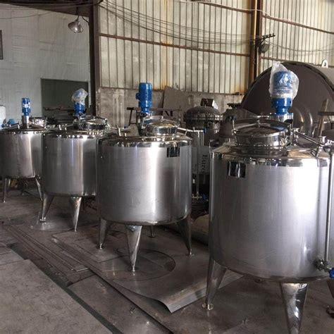 SS316 Standard Chemical Mixing Tank With Agitator Capacity 500 At