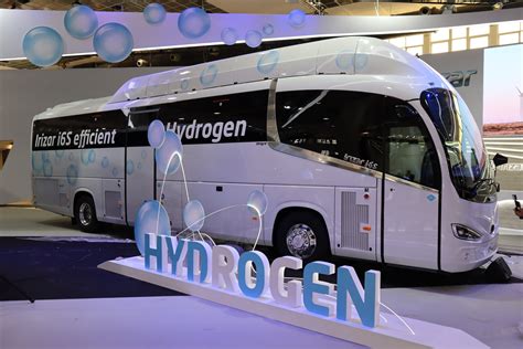 Irizar i6S Efficient Hydrogen coach unveiled with 1,000km range - routeone