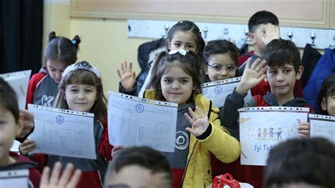 Okullar ne zaman açılacak Yarı yıl tatili ne zaman bitiyor Elips Haber