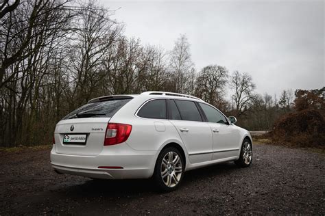 Test ojetiny Škoda Superb druhé generace dobře dostupný luxus