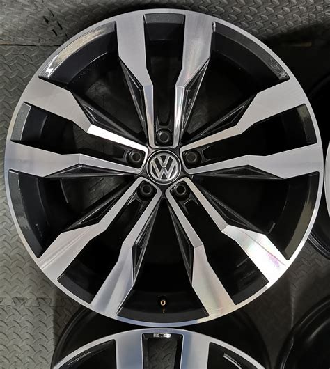 Vw Tiguan R Suzuka Na G Oem Alloy Wheels