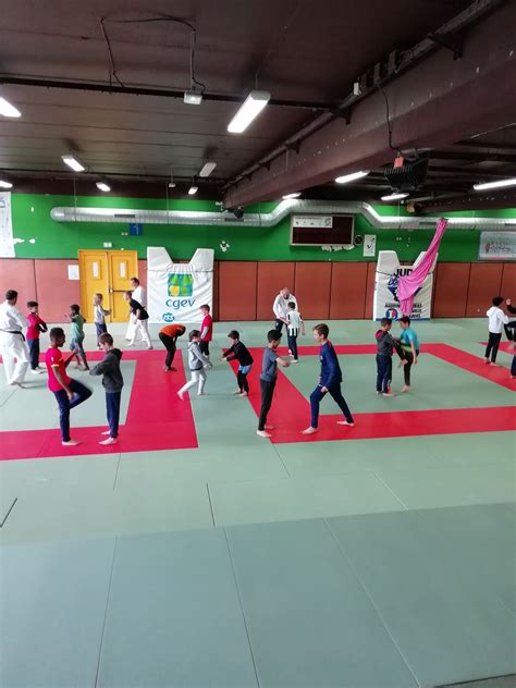 Cours D Initiation Et Decouverte Du Karate Office Des Sports D Arras