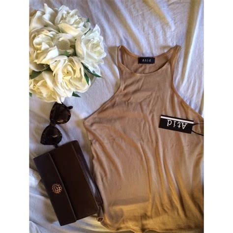 Nude Essential Top Soft Ribbed Texture