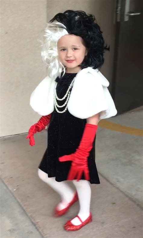 Cruella De Vil Halloween Costume Diy