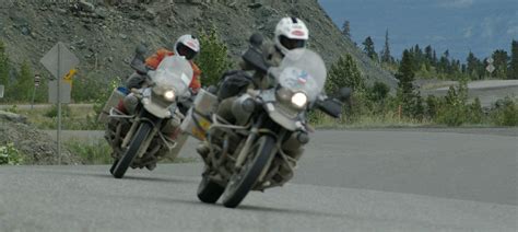 Long Way Round | Ewan McGregor & Charley Boorman - CanyonChasers