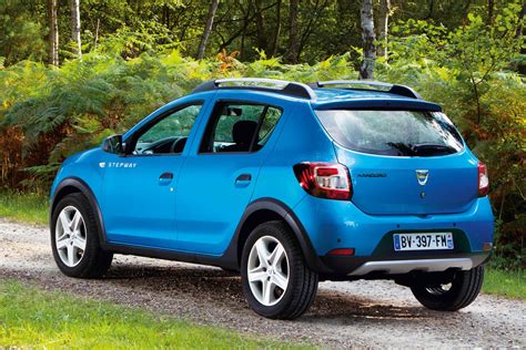 Dacia Sandero Stepway Tce 90 Ambiance 🚗 Car Technical Specifications