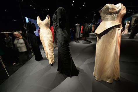 Charles James Beyond Fashion At The Met CBS News