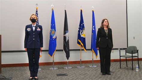 AFRL Sensors Directorate welcomes Amanda Gentry as new director > One AFRL – One Fight > News