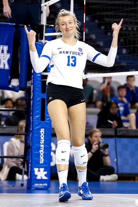 Kentucky-Athletes United Volleyball Photo Gallery – UK Athletics