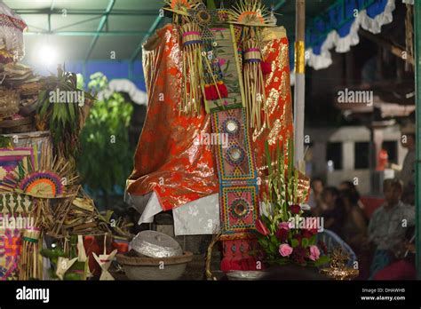 Traditional Balinese Ceremony Stock Photo Alamy