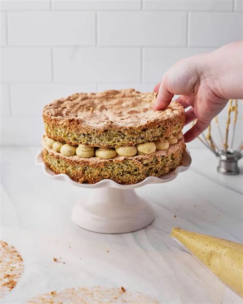 Pistachio Dacquoise Bonni Bakery