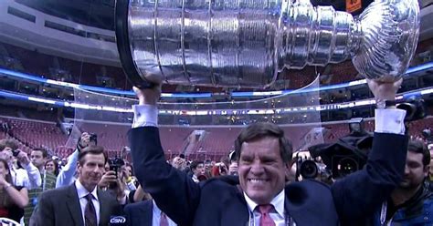 Blackhawks Chairman Rocky Wirtz dies at 70 - CBS Chicago