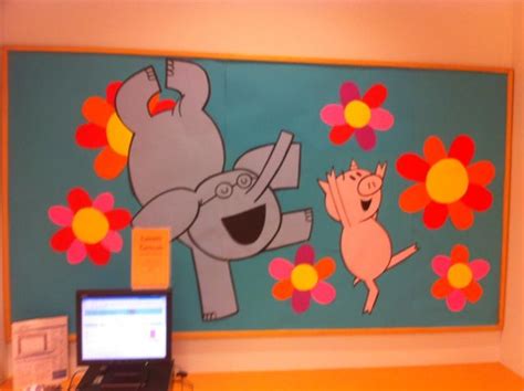 Gerald And Piggie Bulletin Board Could Do A Whole Mo Willems Theme