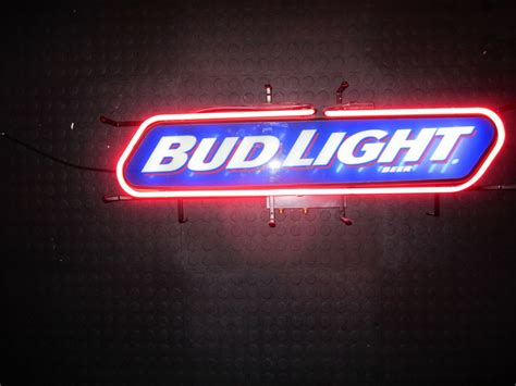 Bud Light Neon Bar Sign Pinball Medics