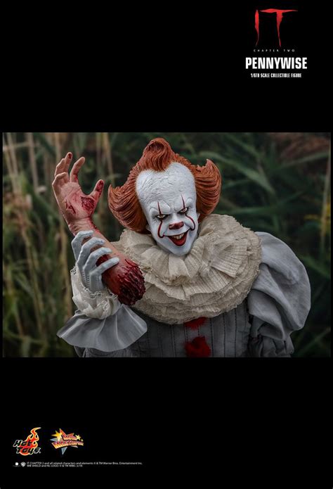 New Pennywise Collectible Figure From Hot Toys Is The Stuff Of Nightmares