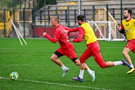 Qui Pegli Allenamento Mattutino Del Genoa Con Il Sorriso La Fotogallery