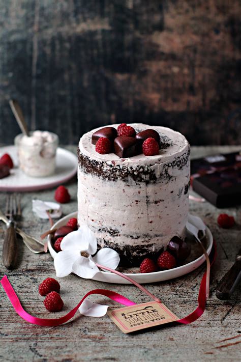 Semi Naked Cake De Chocolate E Framboesa Basta Cheio