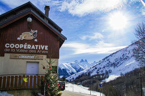 Balade Pieds La Fromagerie Des Arves Saint Sorlin Darves