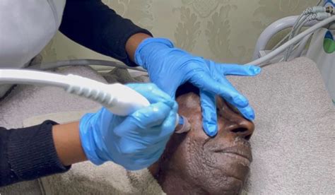 Rhythm City Actor Bra Kop Defies Age with Facial Spa Treatment - Zoom