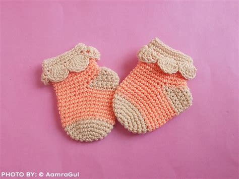 Baby Ruffles Socks Video Tutorial - Simple Crochet Ideas