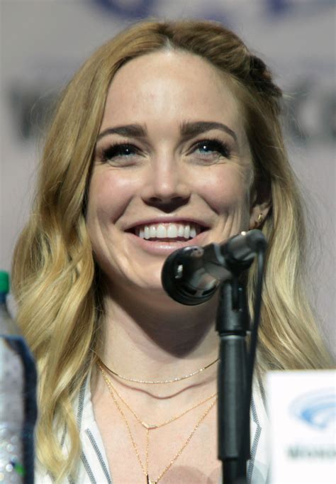 Caity Lotz - Wikipedia