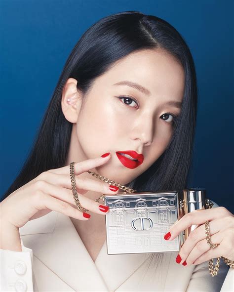 The Power Of Blackpinks Jisoo Sold Out 35 Shades Of Dior Addict