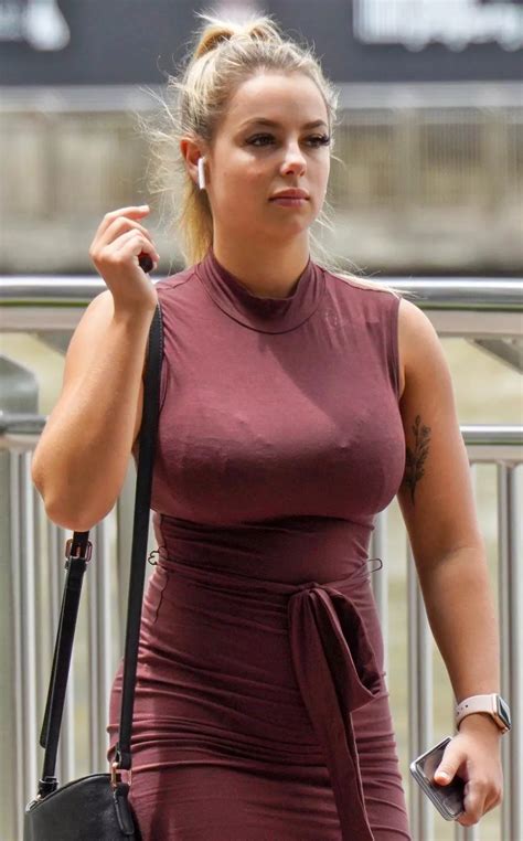 Slim And Busty Nudes Busty Hide NUDE PICS ORG