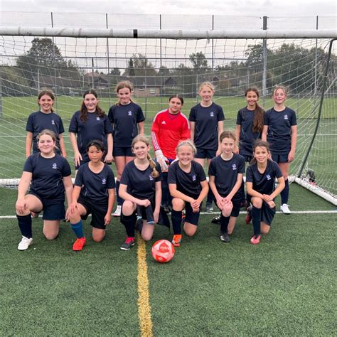 Chilwell School Girls Football