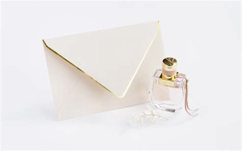 Just Lovely Nude Soap Bubble Ekskluzywne zaproszenia i dodatki ślubne